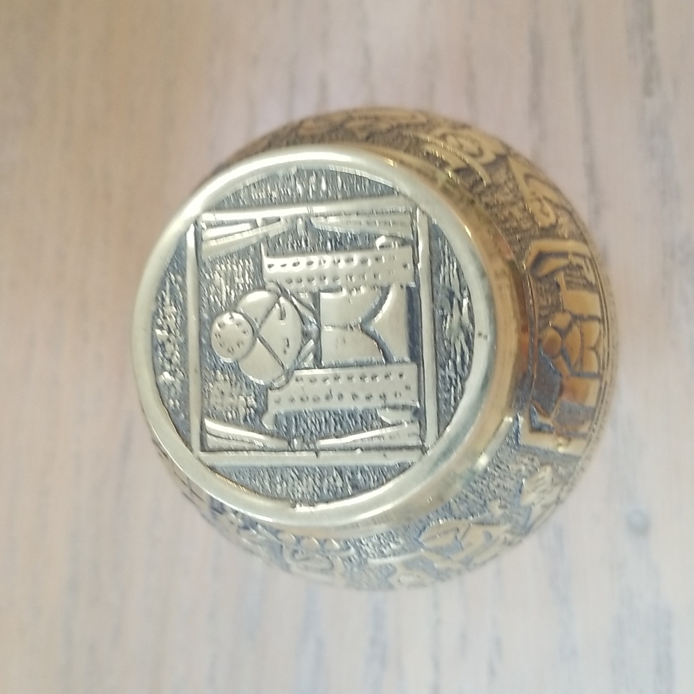 Antique Wedding Set Brass Ashtray & Cigarette Holder - Picture 9 of 16